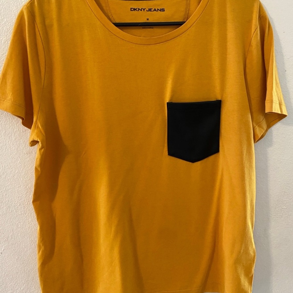 DKNY Jeans Yellow T-Shirt with Black Pocket